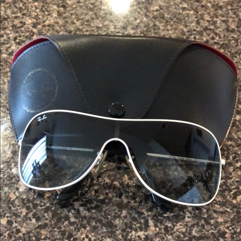 Beautiful Ray-ban sunglasses!